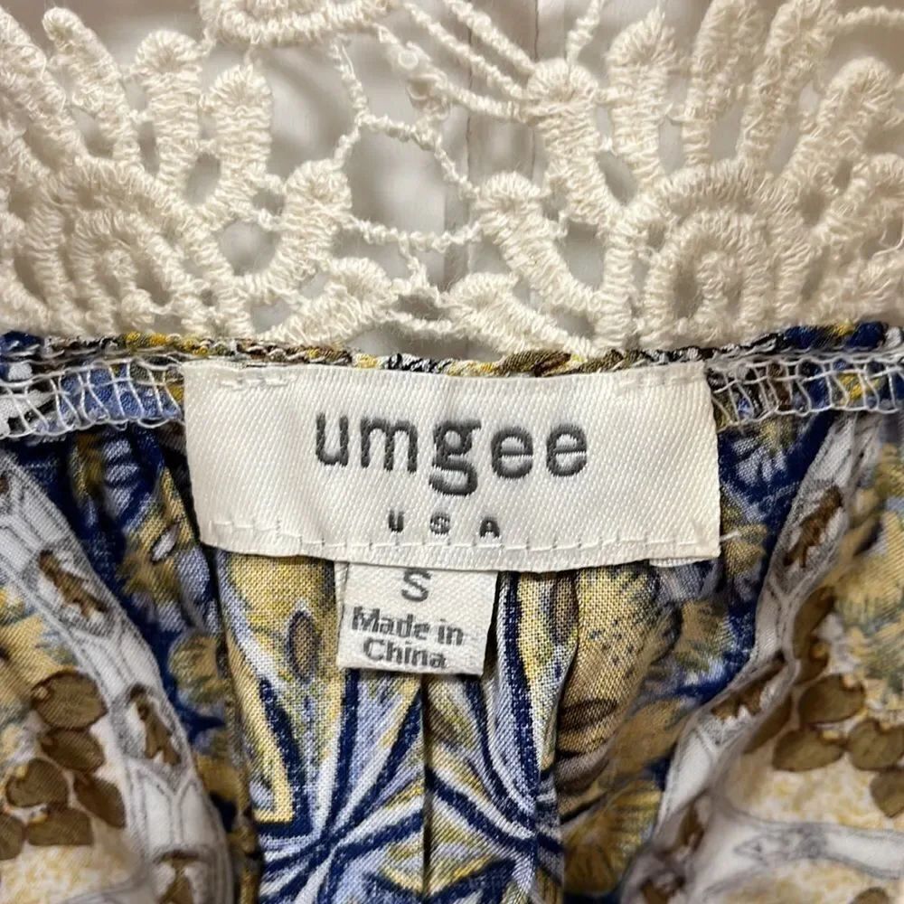 Umgee lace sleeveless blouse - Picture 2 of 4